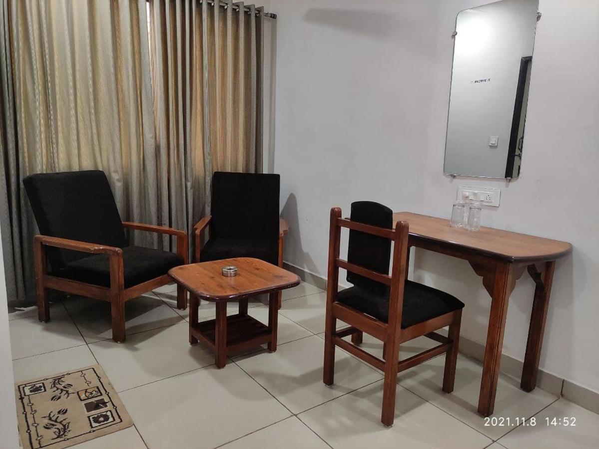 Hotel Tirth Ankleshwar Exterior photo