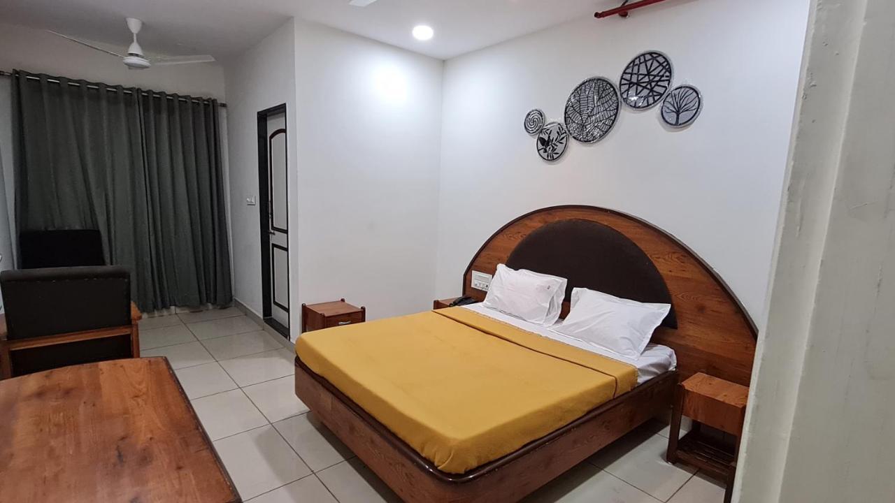 Hotel Tirth Ankleshwar Exterior photo