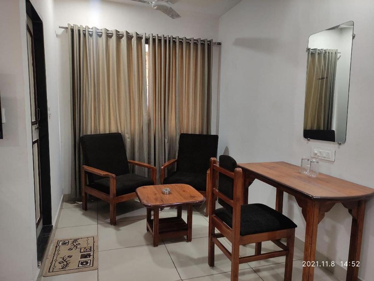 Hotel Tirth Ankleshwar Exterior photo